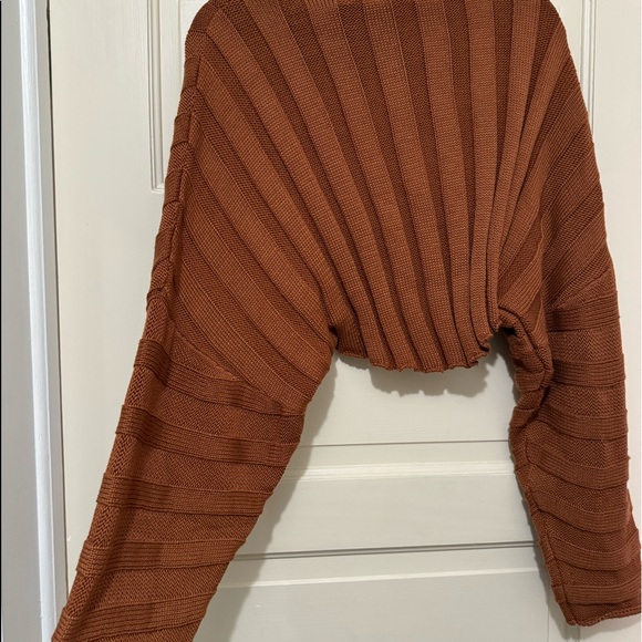 Cropped cowl neck sweater - Picture 5 of 5